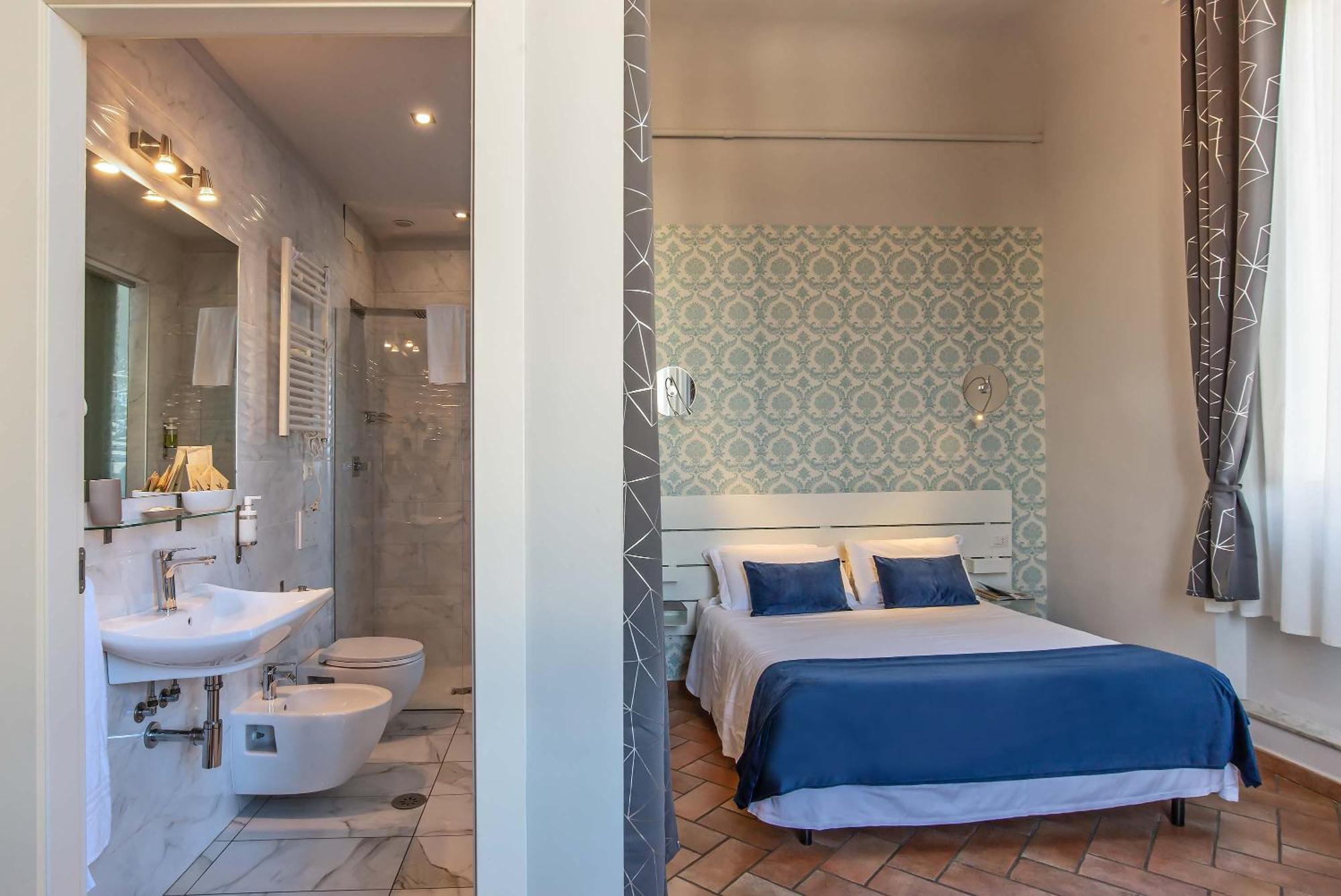 Familienzimmer mit Dusche